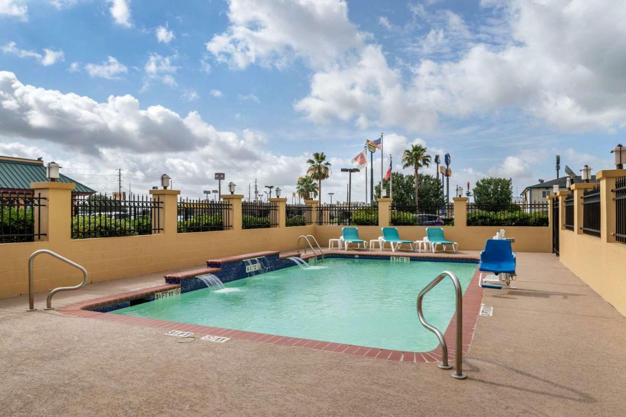Comfort Suites Baytown I - 10 Екстериор снимка
